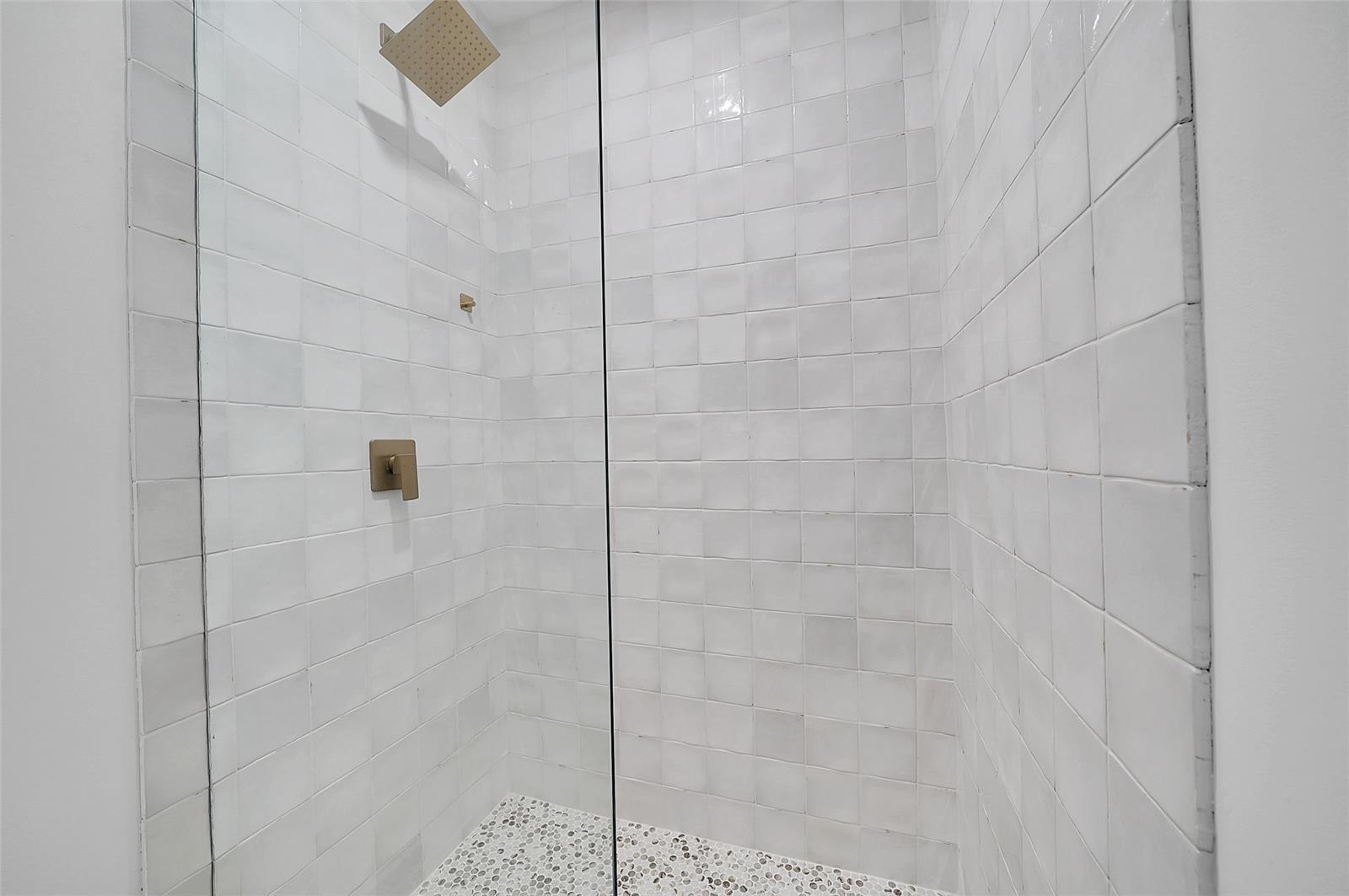 Building Photo - 330 SW 48th Ave