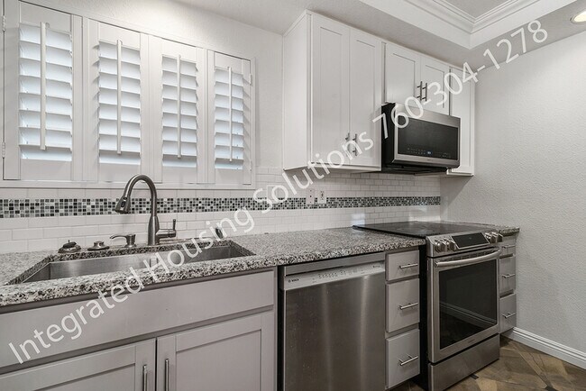 Building Photo - 5927 Mildred St