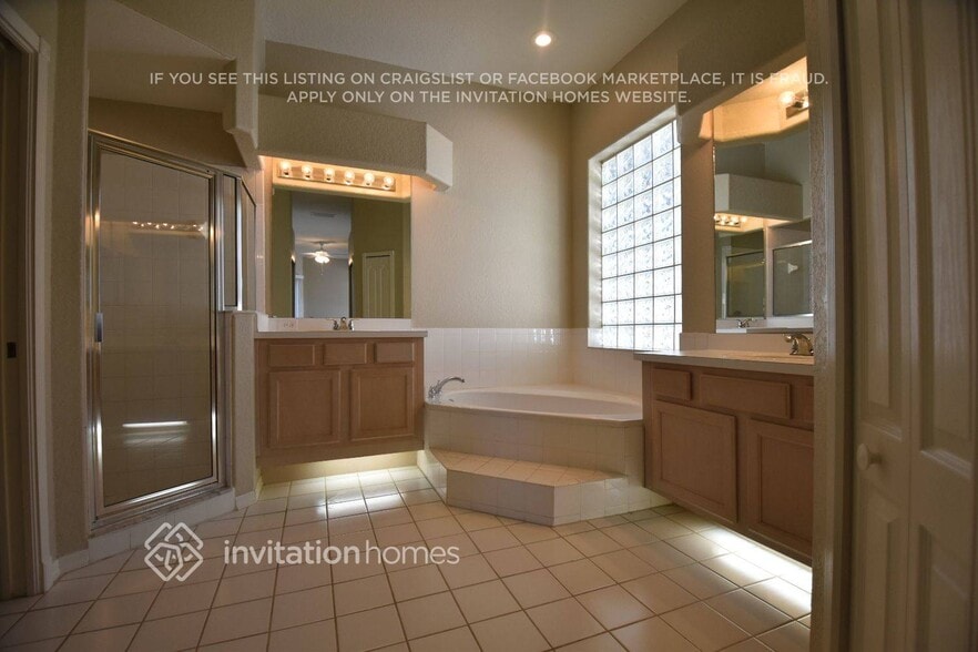 Building Photo - 325 Country Vineyard Dr