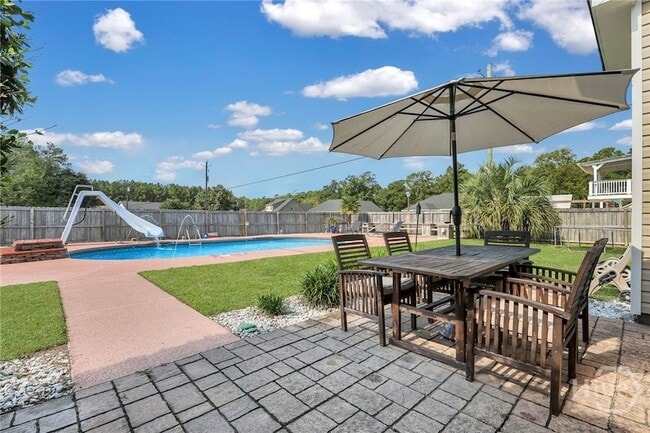 Building Photo - 106 Laurel Ln