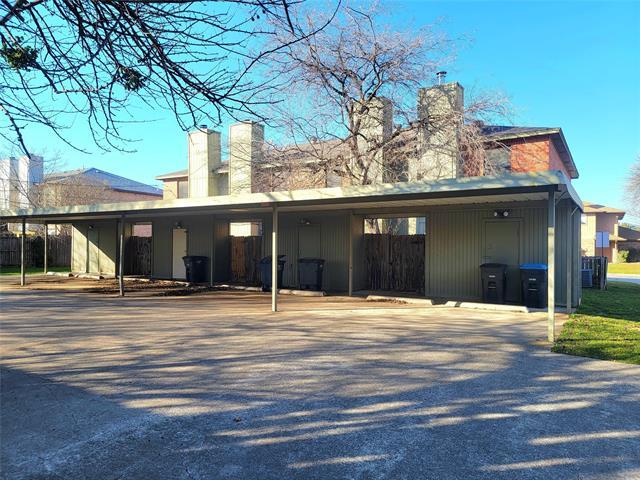 Building Photo - 5805 Shadydell Dr