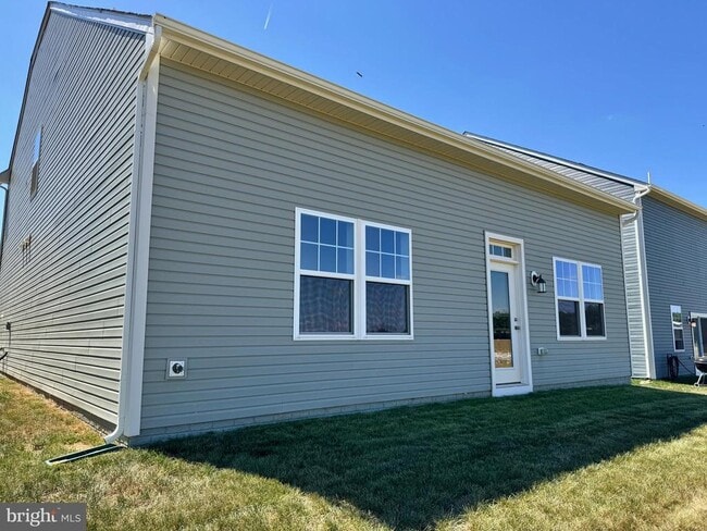 Building Photo - 19 Trout Lily Dr
