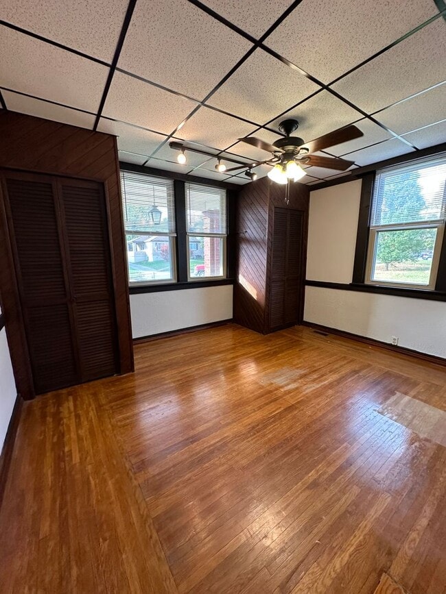 Building Photo - CHEVIOT - Charming 3 bed 1.5 bath brick cape cod