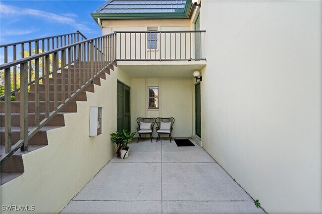 Building Photo - 208 Bobolink Way