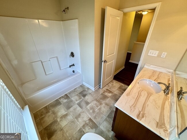 Building Photo - 130 Sparkling Spring Trail