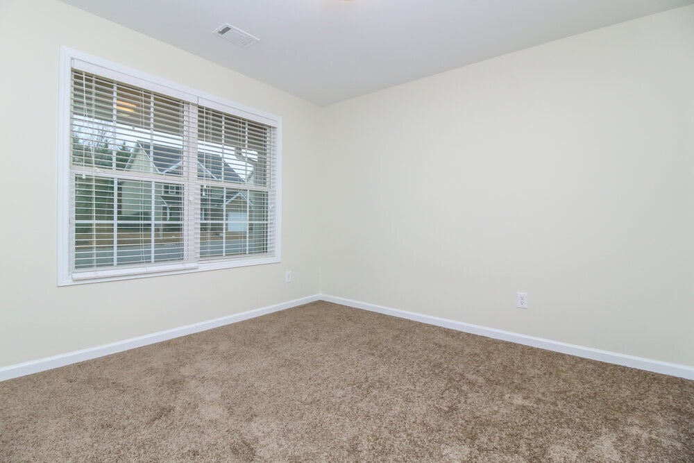 Building Photo - 6795 White Walnut Way