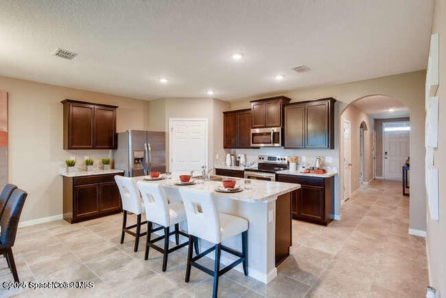 Building Photo - 1804 Farmhouse Rd SE