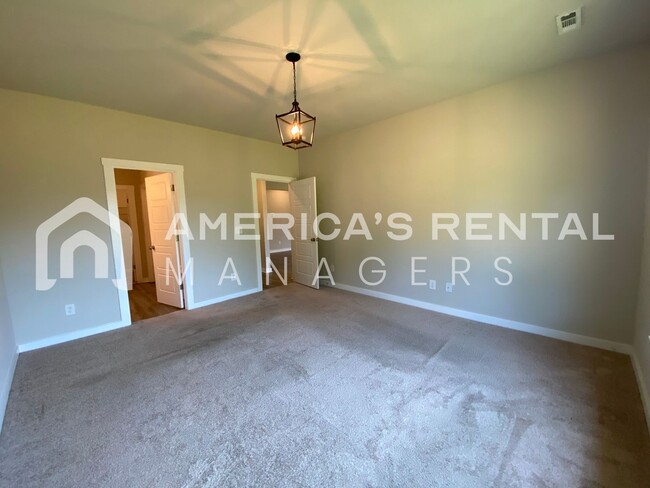 Building Photo - 206 Cotton Bayou Dr
