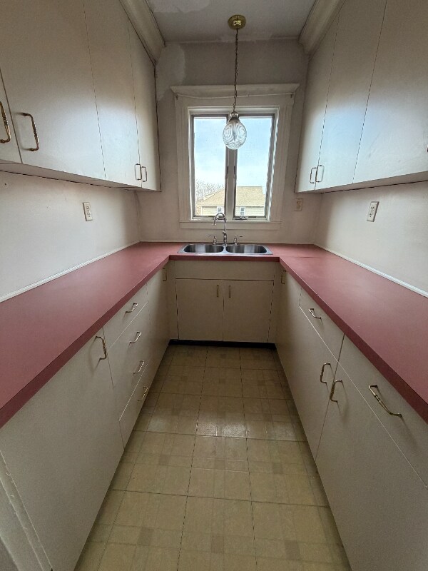 Building Photo - 529 Park Ave