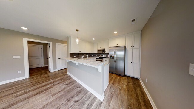 Building Photo - 11852 Ridgeway Dr