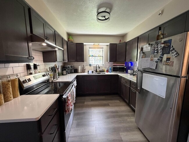 Building Photo - 32 Highland Ave