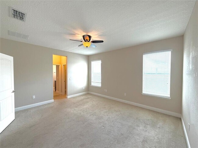Building Photo - 1497 Softshell St