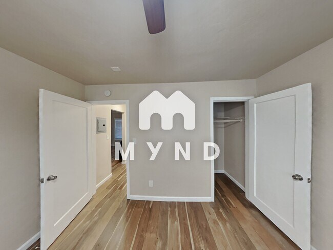 Building Photo - 1814 10th St