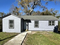 Building Photo - 12619 18th Ave