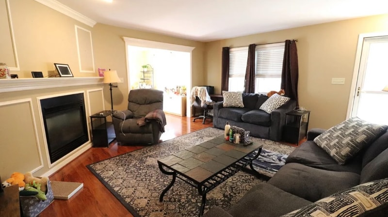 Building Photo - 641 Chickadee Dr