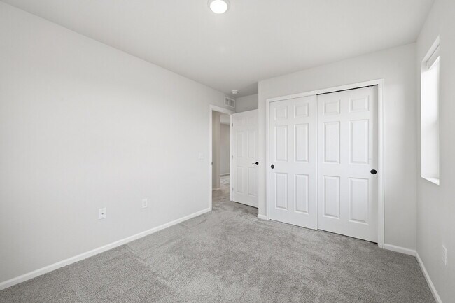 Building Photo - $2,740.95 with $300 off the first month's rent, 3 Beds - 2.5 Bath, Single Family Home in Dr Monum...