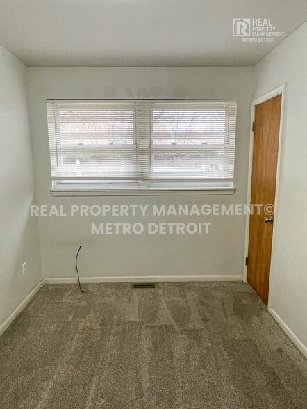 Building Photo - 25292 Orchard Grove St