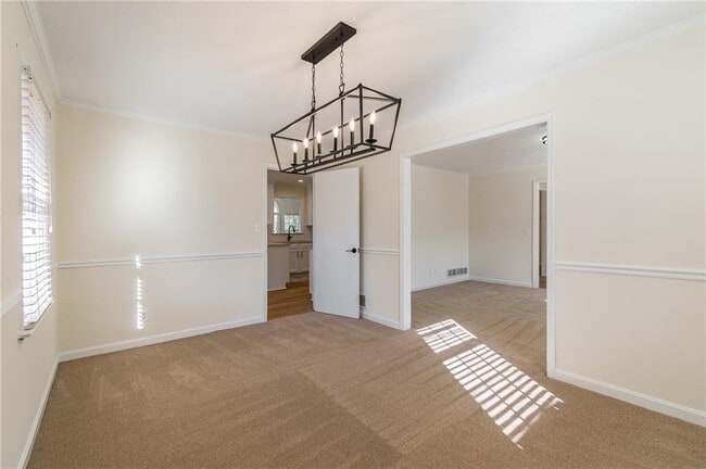 Building Photo - 905 Tanglewood Trail