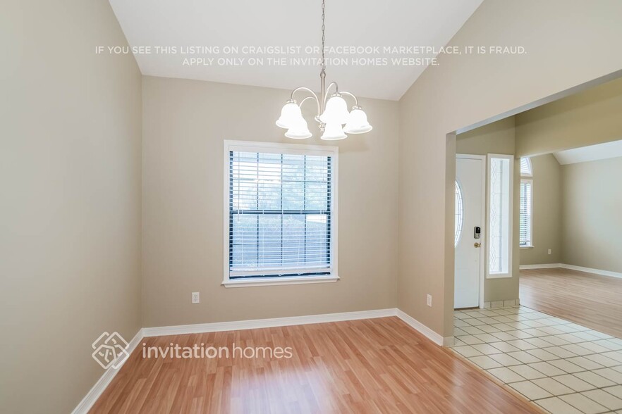 Building Photo - 11265 Irish Moss Dr