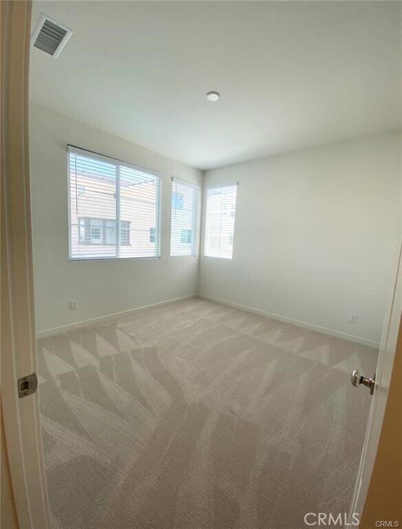 Building Photo - 161 Episode