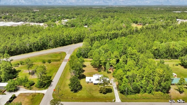 Building Photo - 100 Redbud Woods Trail