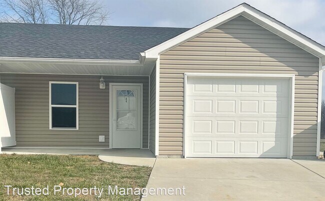 Primary Photo - 3 br, 2 bath House - 84 Patriot Drive