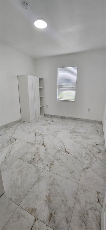 Building Photo - 528 Wideview Ave