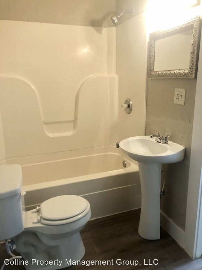 Building Photo - 2 br, 1.5 bath House - 1034 S Stewart