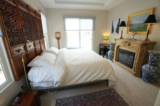 Building Photo - 6 Loch Ness Lake Ct