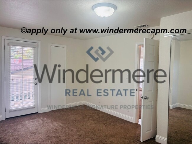 Building Photo - Charming, Bright & Clean 2-Story Home with...