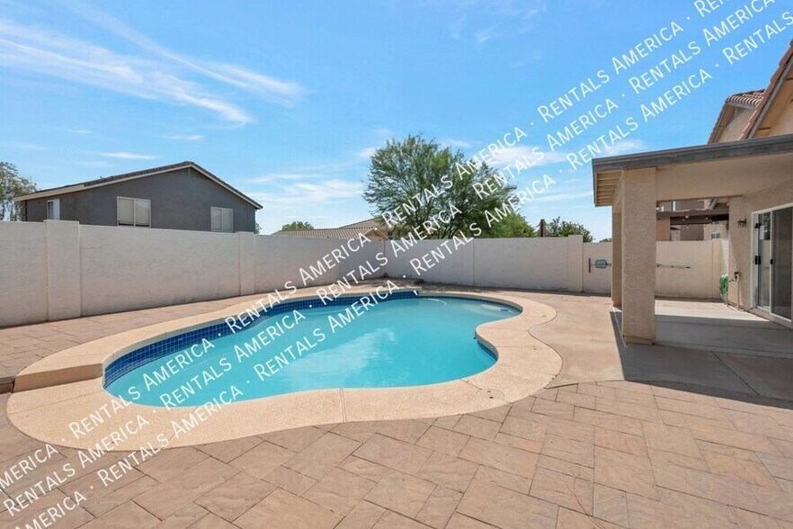 Building Photo - 1448 E Saguaro Trail
