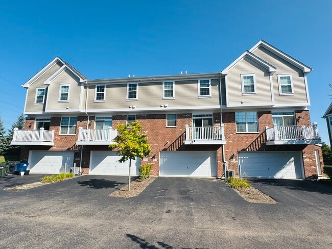 Building Photo - 4463 Monroe Ct