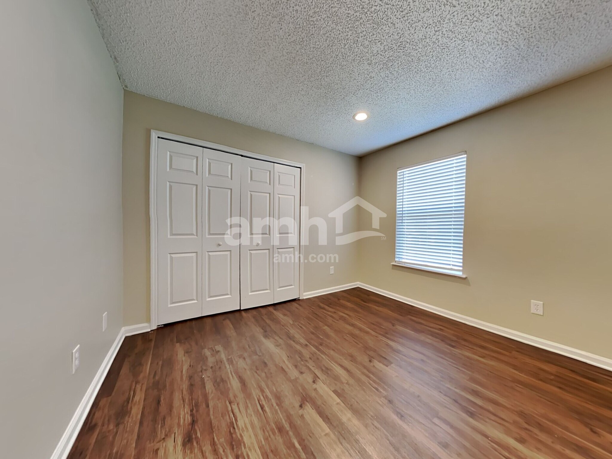 Building Photo - 9734 Hazel Lake Dr