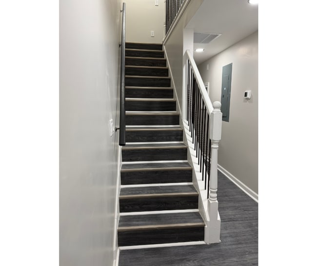 Building Photo - 4147 Doris Ave