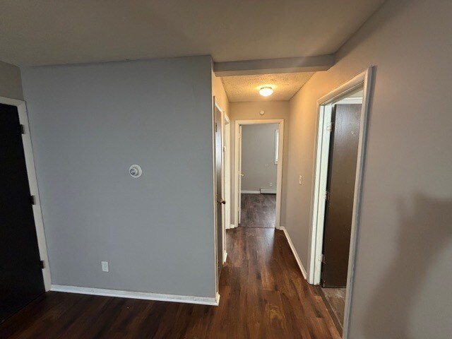 Building Photo - 107 College Park Ct