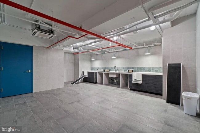 Building Photo - 925 N Fairfax St