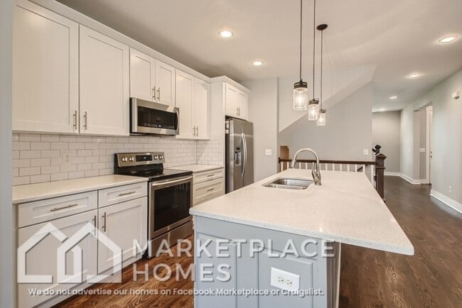 Building Photo - 1802 Porter Ave