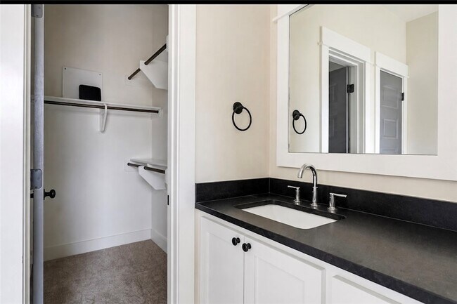Building Photo - 4002 Heru Ct