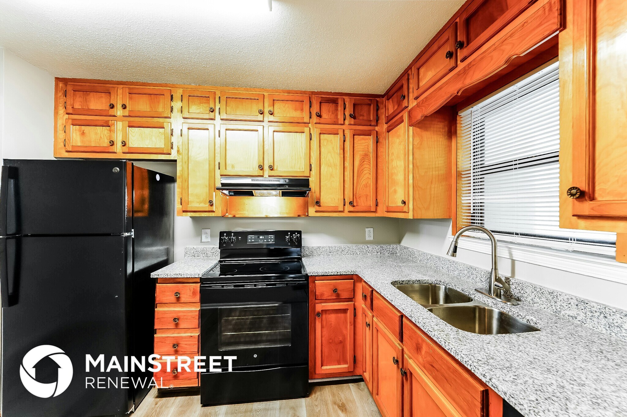 Building Photo - 5837 Willow Ridge Rd