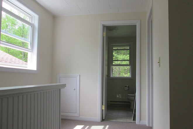 Building Photo - 226 Curtis Ave