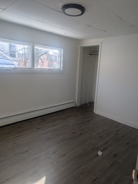 Building Photo - 510 Schultz Ct