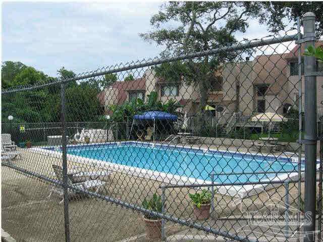 Building Photo - 931 Brookside Pl