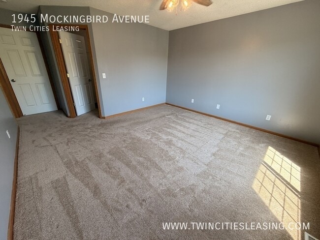 Building Photo - 1945 Mockingbird Ave