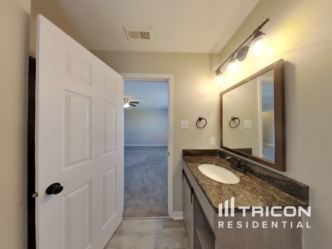 Building Photo - 3340 Cork Bend Dr