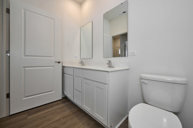 Building Photo - 1179 Woodlily Ln