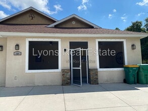 Building Photo - 324 Lomond Dr