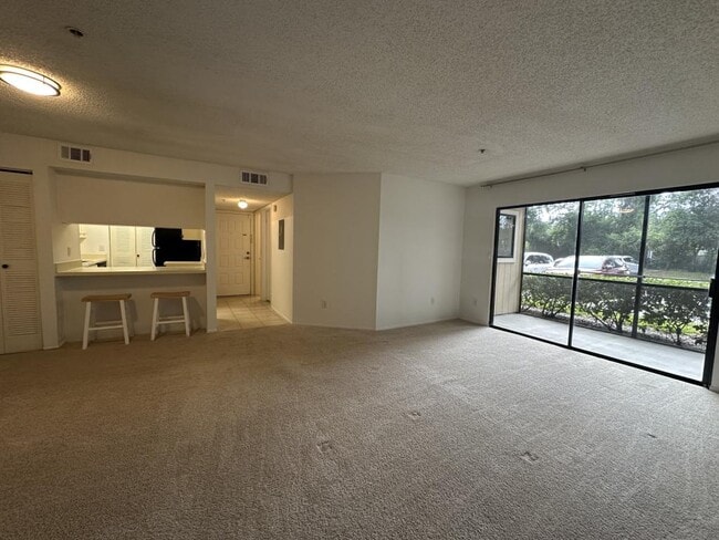 Building Photo - 6002 Laketree Ln