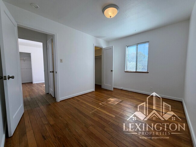 Building Photo - 3561 David Way
