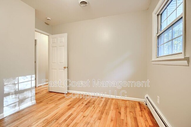 Building Photo - 7071 Pindell School Rd