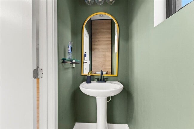 Building Photo - 4931 Whispering Way